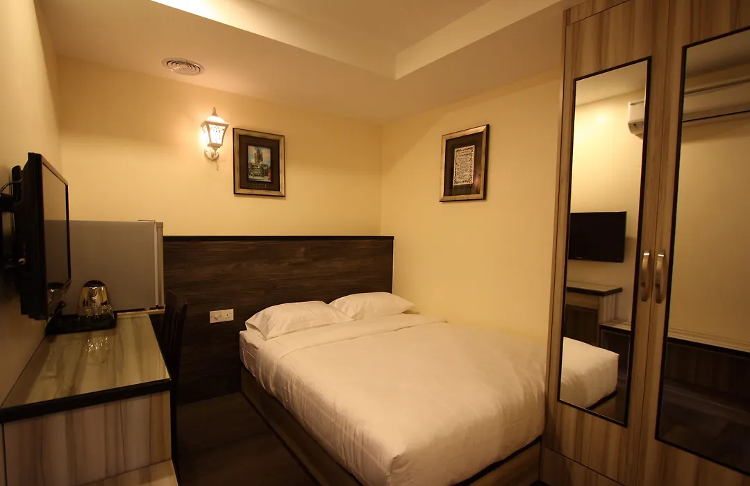 Shamrock Guest House-1